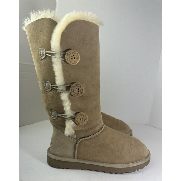 UGG Bailey Button Triplet II Boots Tall Fur Lined 1873 Tan Brown Women's Size 9 - Picture 8 of 16
